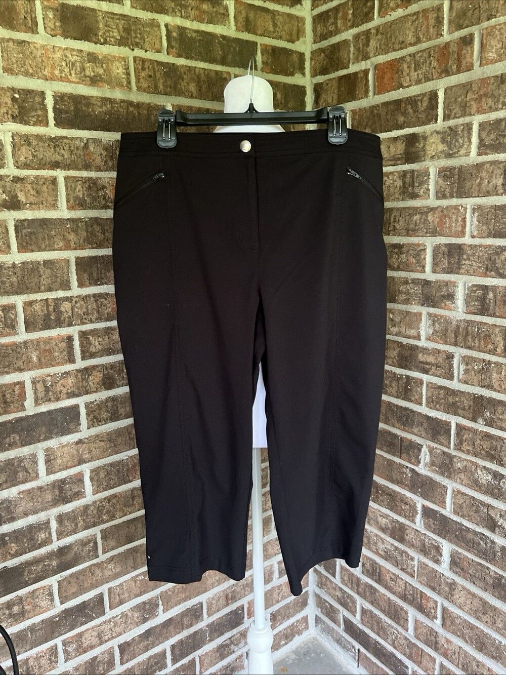 CHICO'S Weekend Black Crop Size 12 Zipper Hand Pockets Cropped Pants Flat Front - Picture 2 of 13